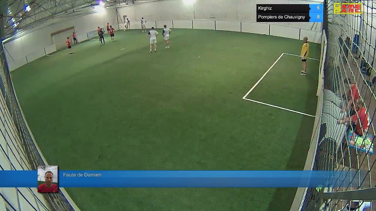 Faute de Damien - Kirghiz Vs Pompiers de Chauvigny  - 14/12/17 21:00 - LIGUE 2 - Poitiers Game Parc