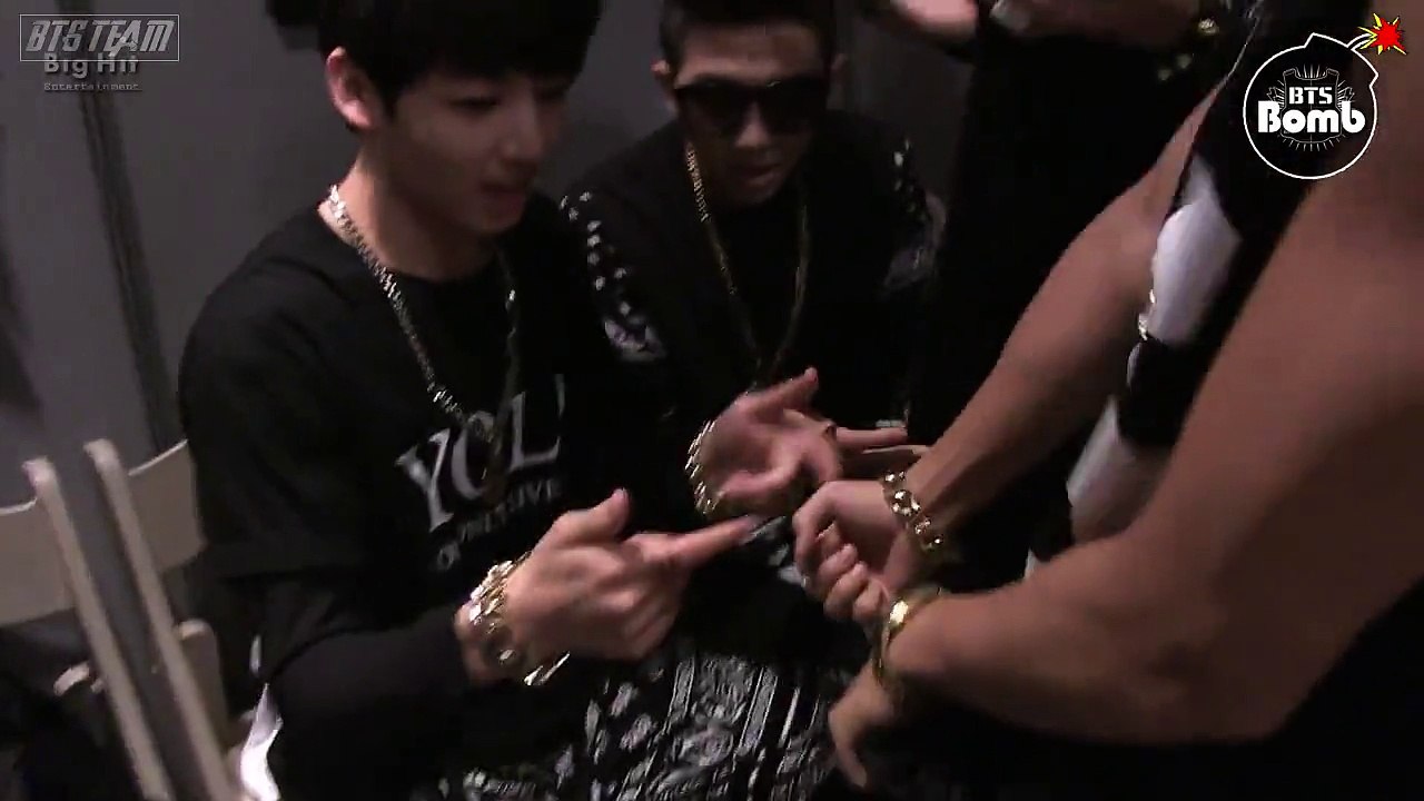 [Vietsub][BOMB] 130630 A game Bangtan plays in the dressing room [BTS Team]