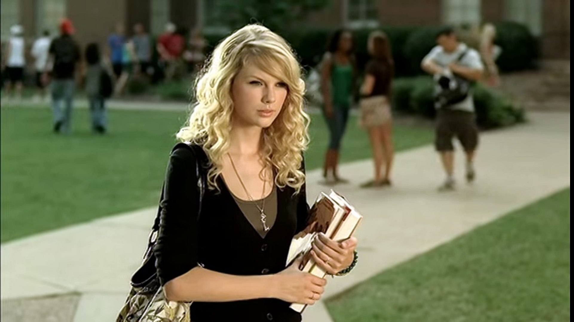 Taylor Swift - Love Story - video Dailymotion