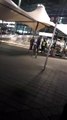 Pays-Bas: La police militaire tire sur un homme armé d'un couteau à l'aéroport d'Amsterdam-Schiphol
