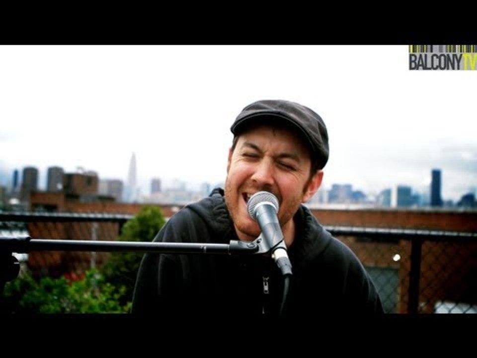 MATT SIMONS - GONE (BalconyTV)