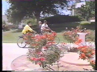 Never Too Young to Die (1986) - VHSRip - Rychlodabing (4.verze)