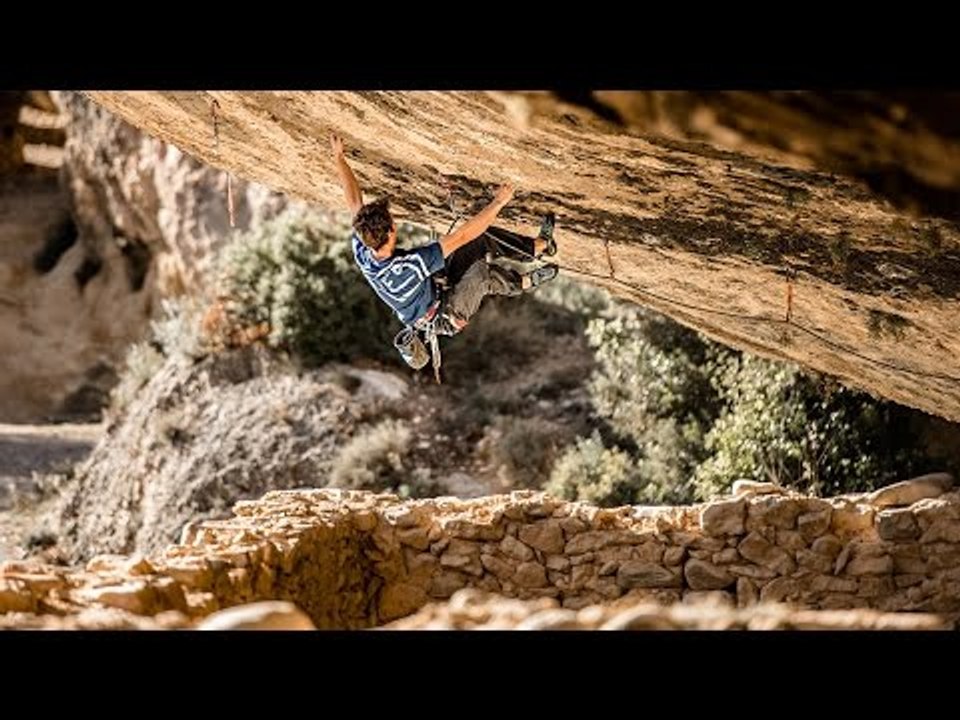 Stefano Ghisolfi Repeats Chris Sharma's 'Demencia Senil' (9a+) | The Italian Climbing Files, Ep. 5