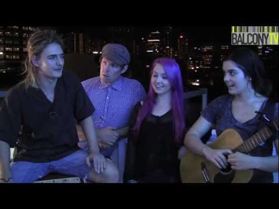 LE CHEILE - RUN DOWN (BalconyTV)
