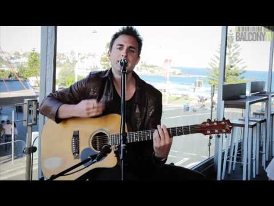 KINETIC METHOD - MONICA (BalconyTV)