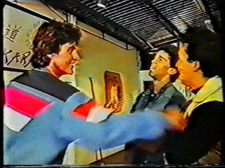No Retreat No Surrender 3 - Blood Brothers (1990) - VHSRip - Rychlodabing (3.verze)