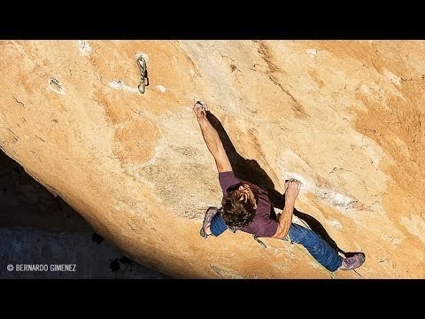 Daniel Jung Repeats 40m Mega Route La Rambla (9a+) | EpicTV Climbing Daily, Ep. 227
