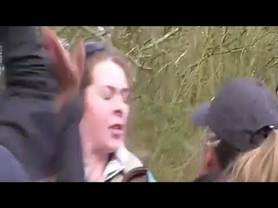 Warning: violent sweary antis attack hunt supporter