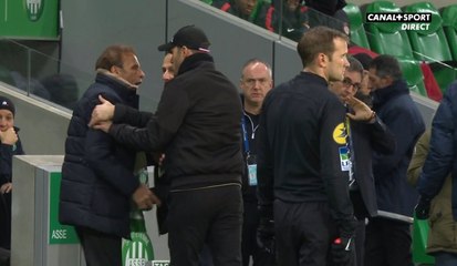 Saint-Etienne-Monaco : Quand le président, Roland Romeyer, veut entrer sur la pelouse pour affronter l'arbitre