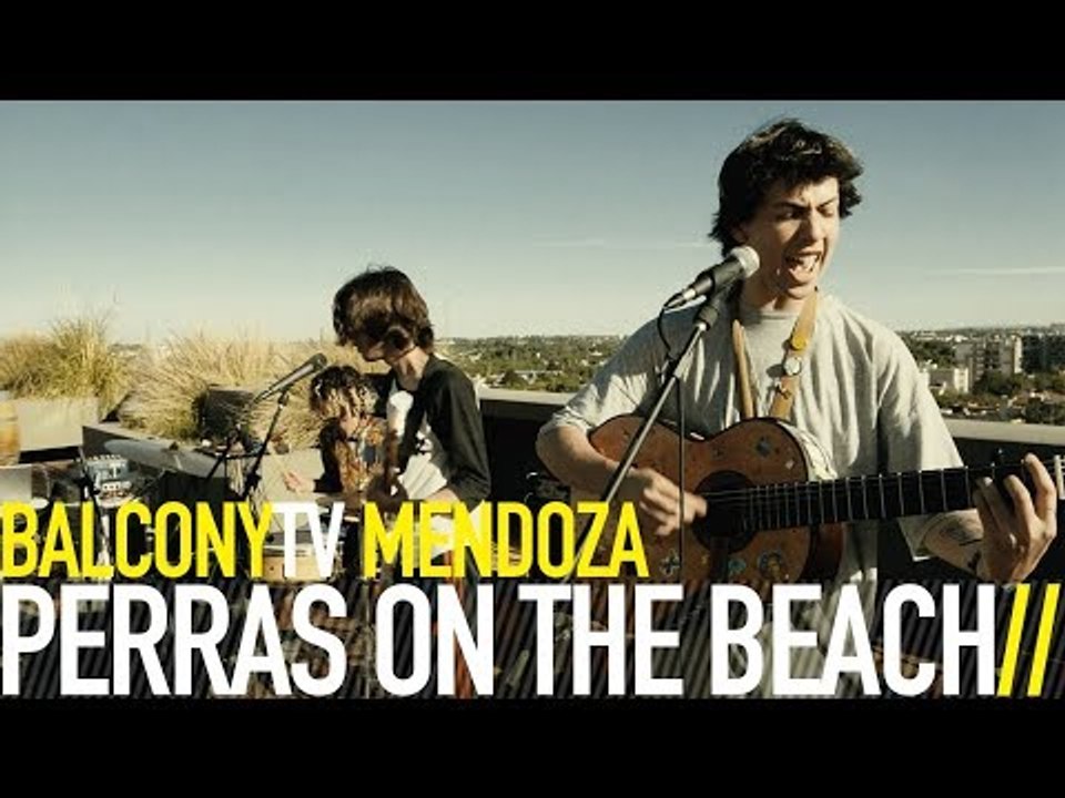 PERRAS ON THE BEACH - MUNICIPÁLIDA (BalconyTV)