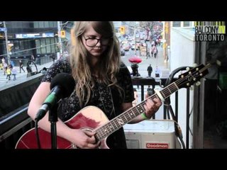 SAMANTHA SAVAGE SMITH - GOOD ADVICE (BalconyTV)