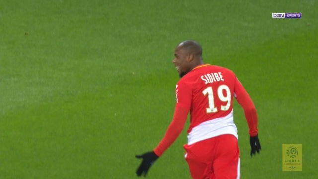 Monaco thump 10-man Saint-Etienne to go second