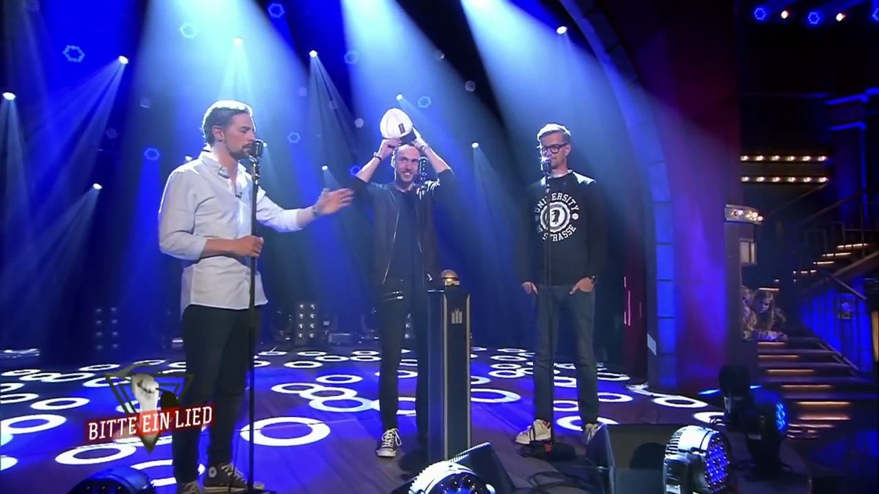 Bitte ein Lied mit Clueso _ Circus HalliGalli _ ProSieben-3JaWUzPt5TM