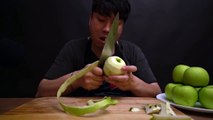 [ASMR] Apple Eating & Cutting Sound-DUZ2rsoNbjc