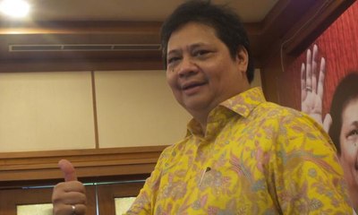 Télécharger la video: Dewan Pakar Setuju Airlangga Hartarto Jadi Ketum Golkar