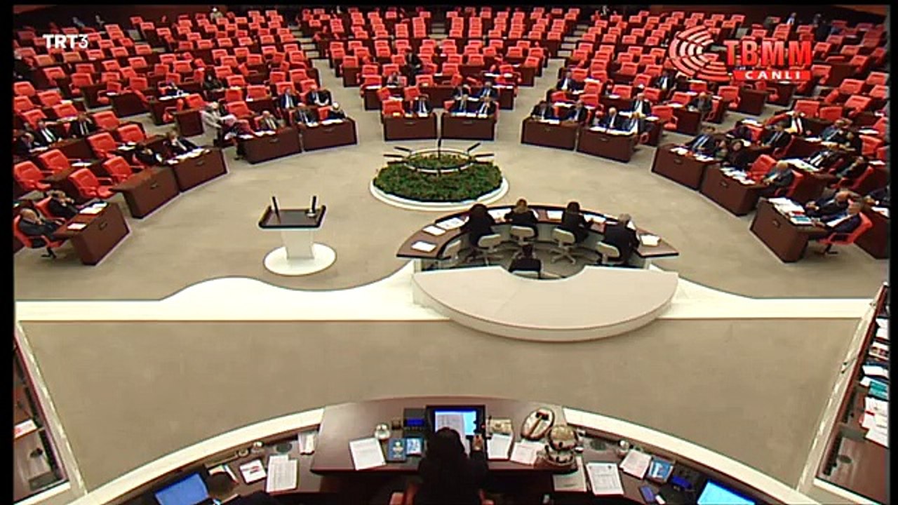 Milletvekili Özbakır'ın konuşması HDP'lileri rahatsız etti...