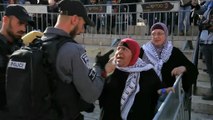 الشرطة الإسرائيلية تقمع وقفة احتجاجية نسوية بالقدس وتعتقل شابة كفيفة