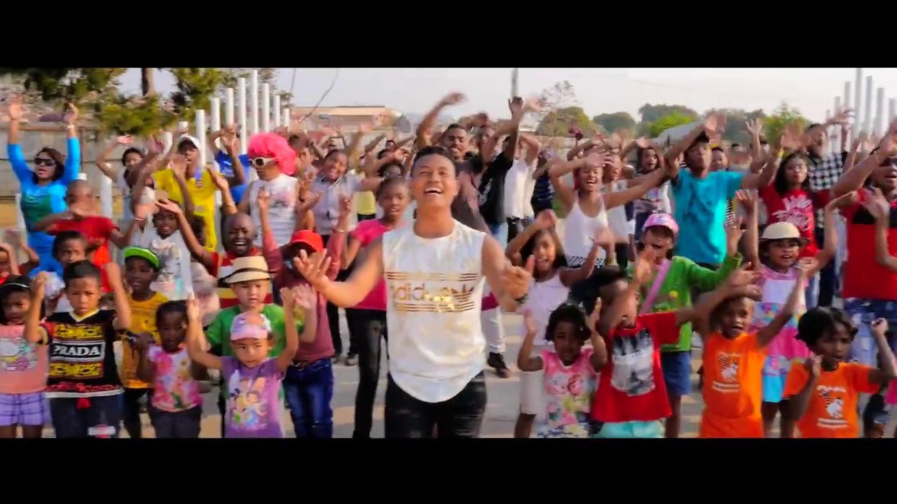 ARIANE    -      Fitiavana        (Gasy HD 2017)