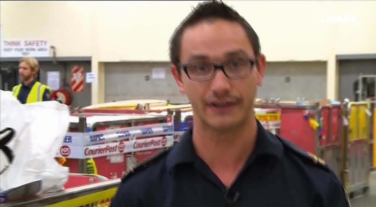 Border Patrol New Zealand - Falsche Pflaumen, Doku-Serie, NZ 2015