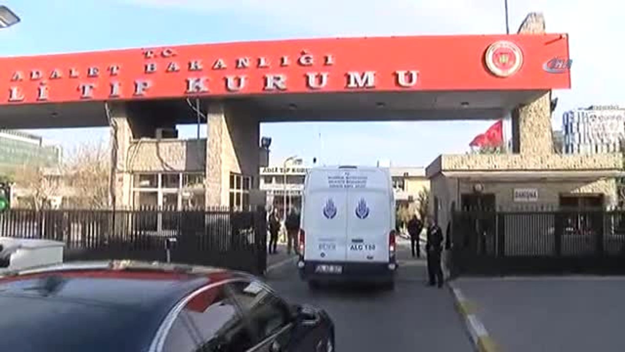 Eski Başbakan Mesut Yılmaz'ın İntihar Eden Oğlu Yavuz Yılmaz'ın Cenazesi Adli Tıp Kurumu'na...