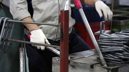 '근로시간 단축' 노동계 반발...문재인 정부 첫 시험대 / YTN