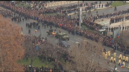 Multitudinaria y solemne despedida a Miguel I de Rumanía