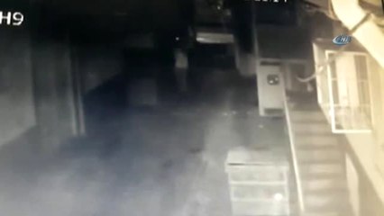 Hırsızları Klima Engelledi... Duvarı Delen Hırsızlar Kamerada