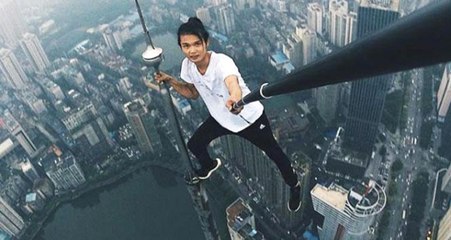 Dünyaca Ünlü Akrobat Wang Yongning 62'nci Kattan Düşüp Öldü