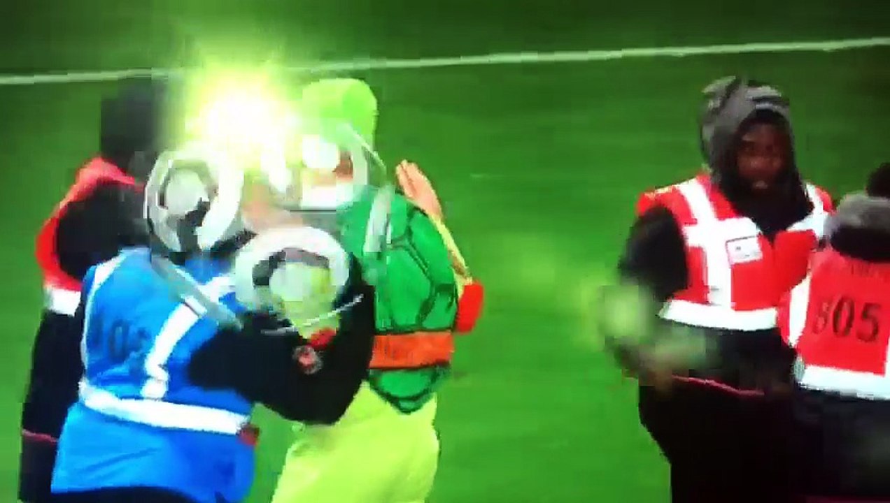 La magnifique lob signé Edinson Cavani contre Rennes !