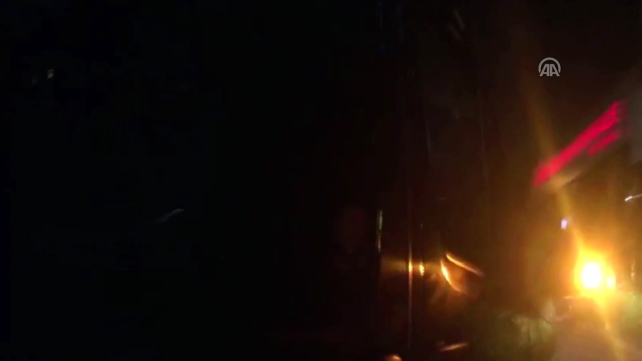 Eski Başbakanlardan Mesut Yılmaz ve eşi hastaneye geldi - İSTANBUL