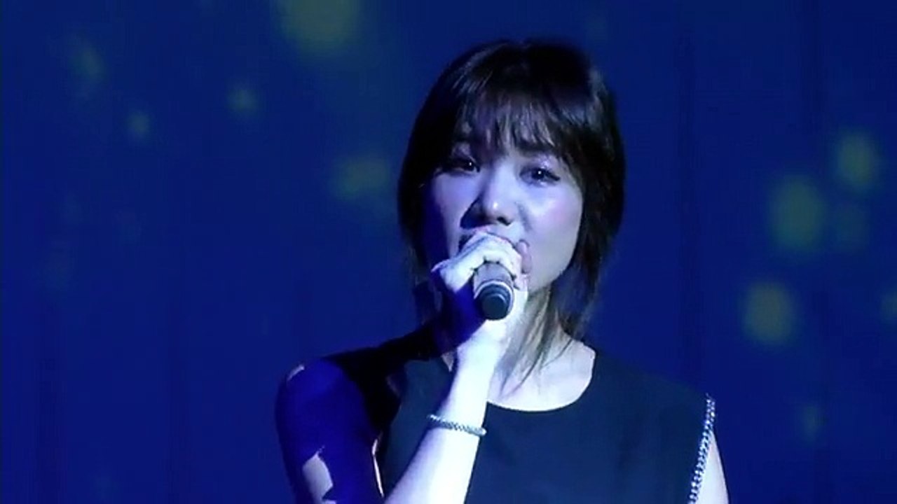 Clip Hari Won hát live yếu Ảo mộng tình yêu