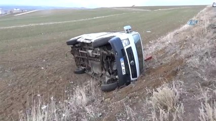 Engelli Öğrencileri Taşıyan Servis Aracı Devrildi: 13 Yaralı