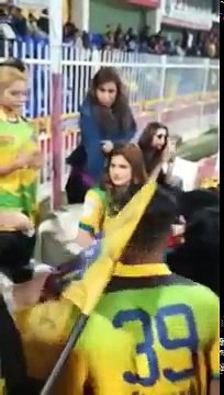 Zareen Khan Dancing in T10 League | zareen khan special love for shahid afridi | T10 Cricket League 2017 | Highlights
