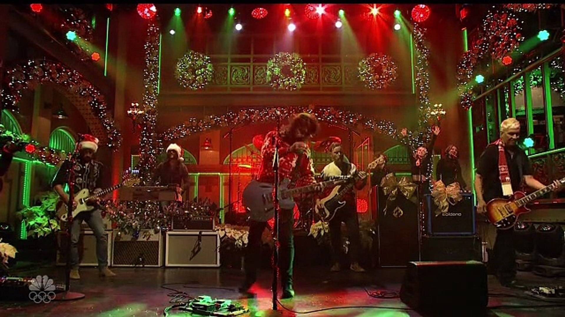 Dave grohl cheap christmas sweater