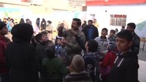 Gaziantep Suriye'de Çocukların Türk Polis Sevgisi