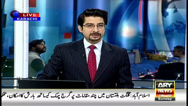Eight policemen injured in traffic accident at National Highway, Karachi