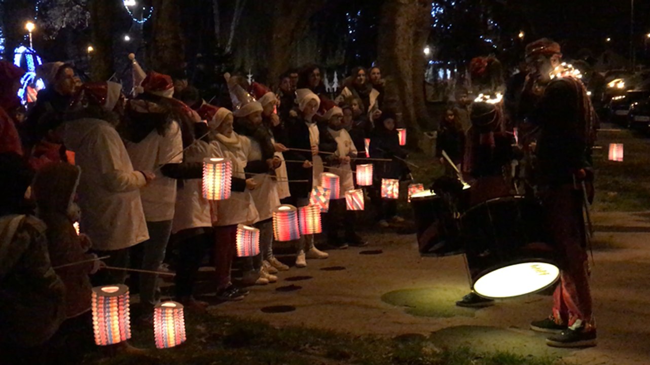 Défilé aux lampions et feu du solstice d’hiver