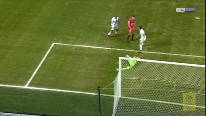 Johnsson's handball-style save preserves draw for Guingamp