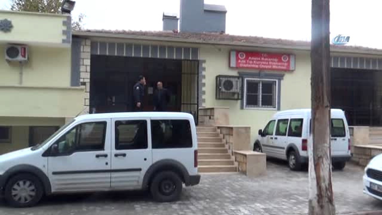 Gaziantep'te Buz Kalıbı ile Birlikte Parka Bırakılan Bebek Cesedinden Dna Örneği Alındı
