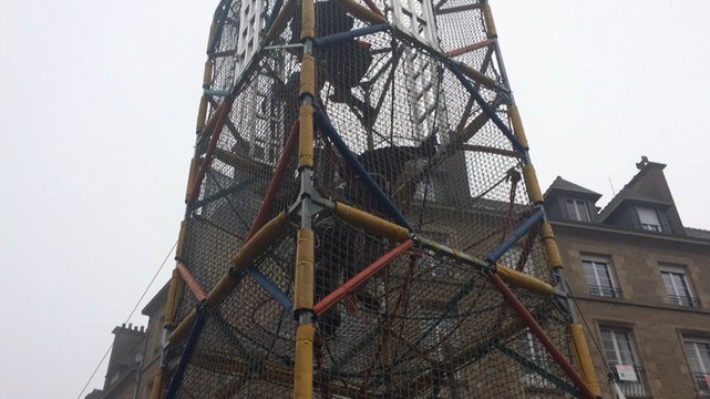 La tyrolienne du boulevard Leclerc fait sensation