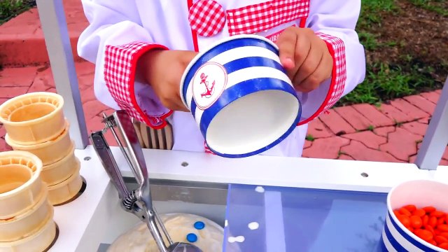 Vlad CrazyShow Влад Крези Шоу -Bad Baby Вредные Детки Гигантское Мороженное с Конфетами