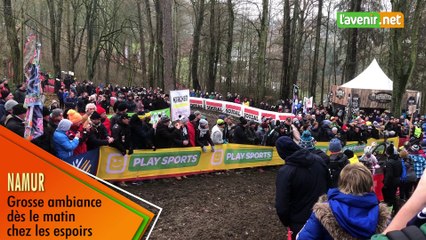 Grosse ambiance dès le matin chez les espoirs avec une lutte intense entre Pidcock et Iserbyt