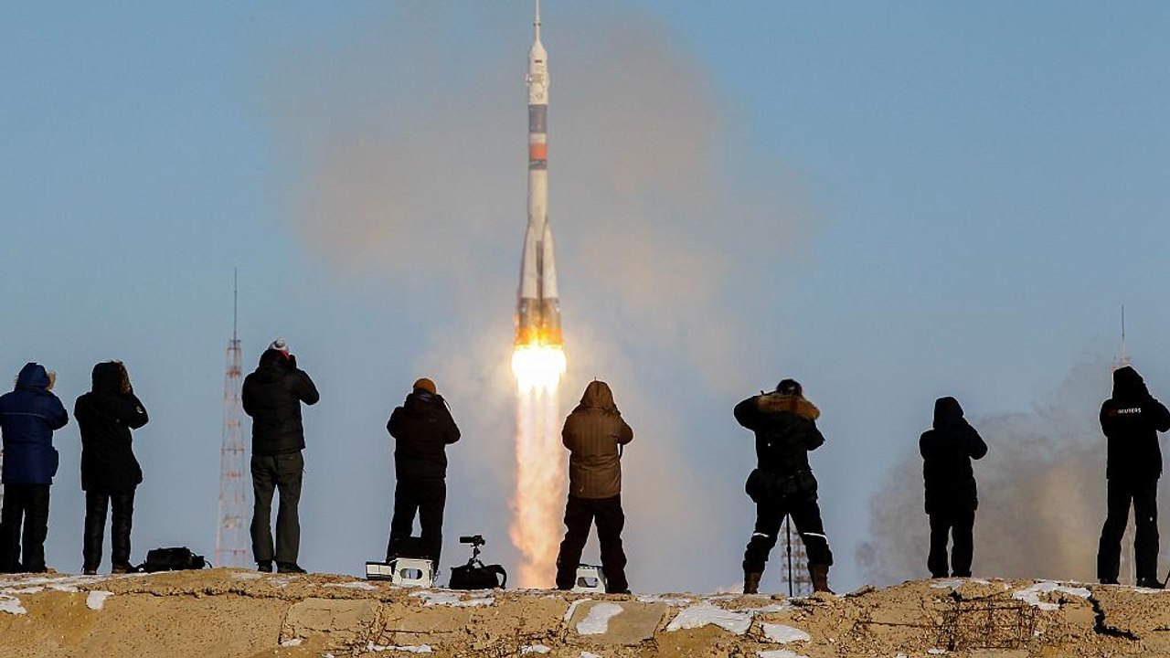 3 Mann auf dem Weg zur ISS