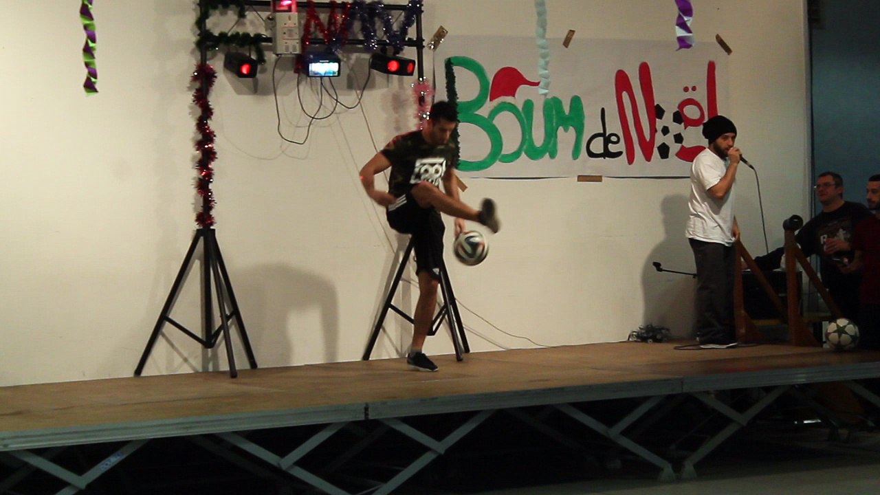 "FREESTYLE FOOTBALL" PAR YASSINE ABDERRAHIM A L...
