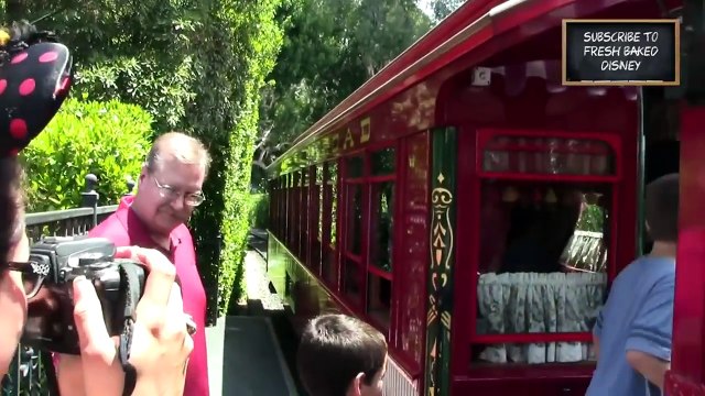 Hidden Walts | Search for hidden references to Walt Disney | Disneyland Secrets and History