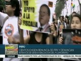 Manifestantes peruanos exigen la renuncia del presidente