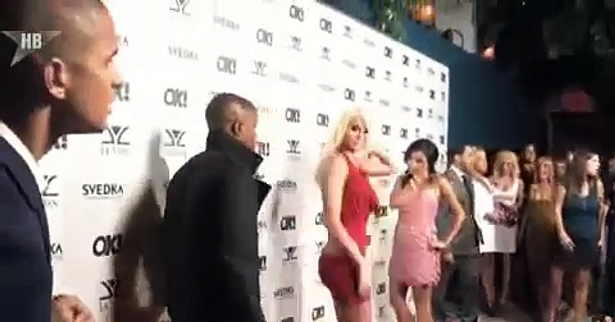 ⁣Hollywood Celebrities wardrobe malfunction