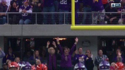 Kai Forbath gets help from goal post on 53-yard FG