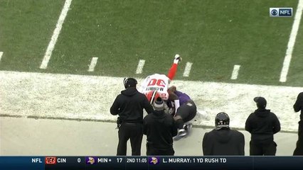 Flacco drops it in the bucket to Wallace for a 30-yard hookup