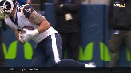 Goff works through progressions, hits Higbee for big third-down conversion
